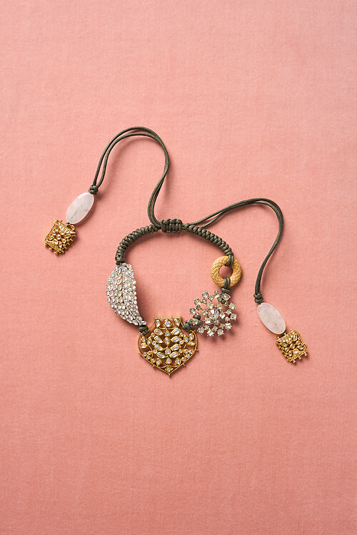 European Choker Necklace