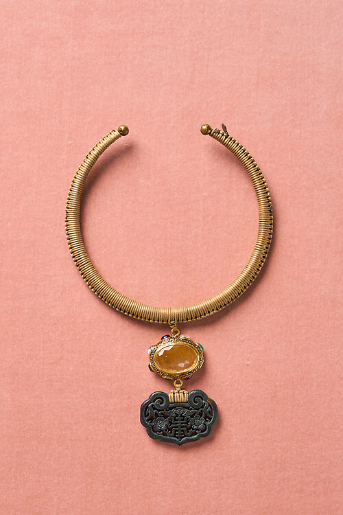 Oval Hasli Necklace