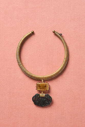 Rectangular Hasli Necklace