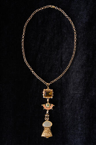 Italian Chain Small Gold Carved Necklace